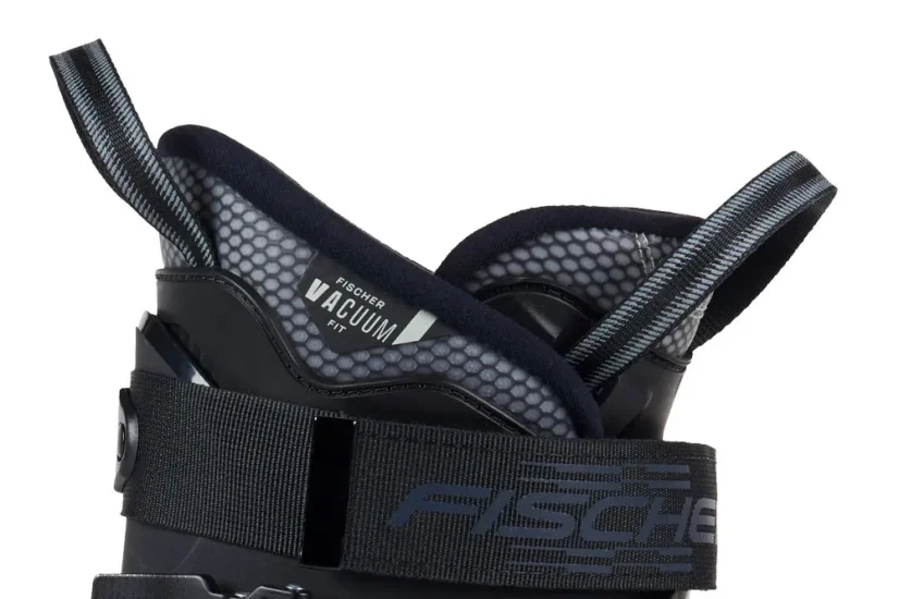 LYŽIARKY FISCHER RC4 110 Race BOA Black MV GW 2026