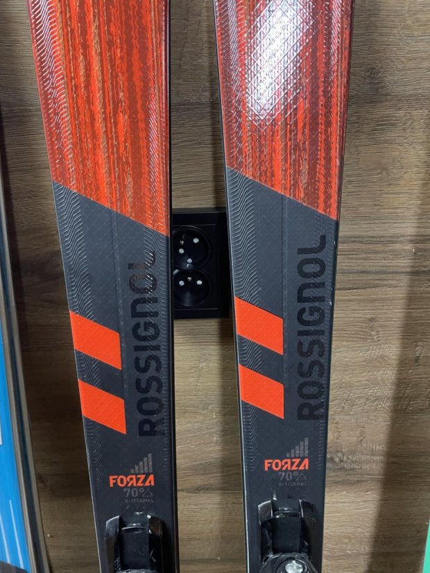 TESTOVACIE LYŽE ROSSIGNOL HERO FORZA 70° 2025 + MASTER R22